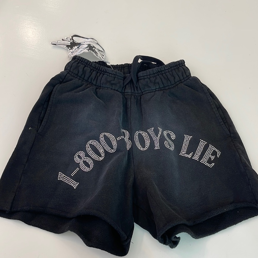 BRAND NEW BOYS LIE brady shorts